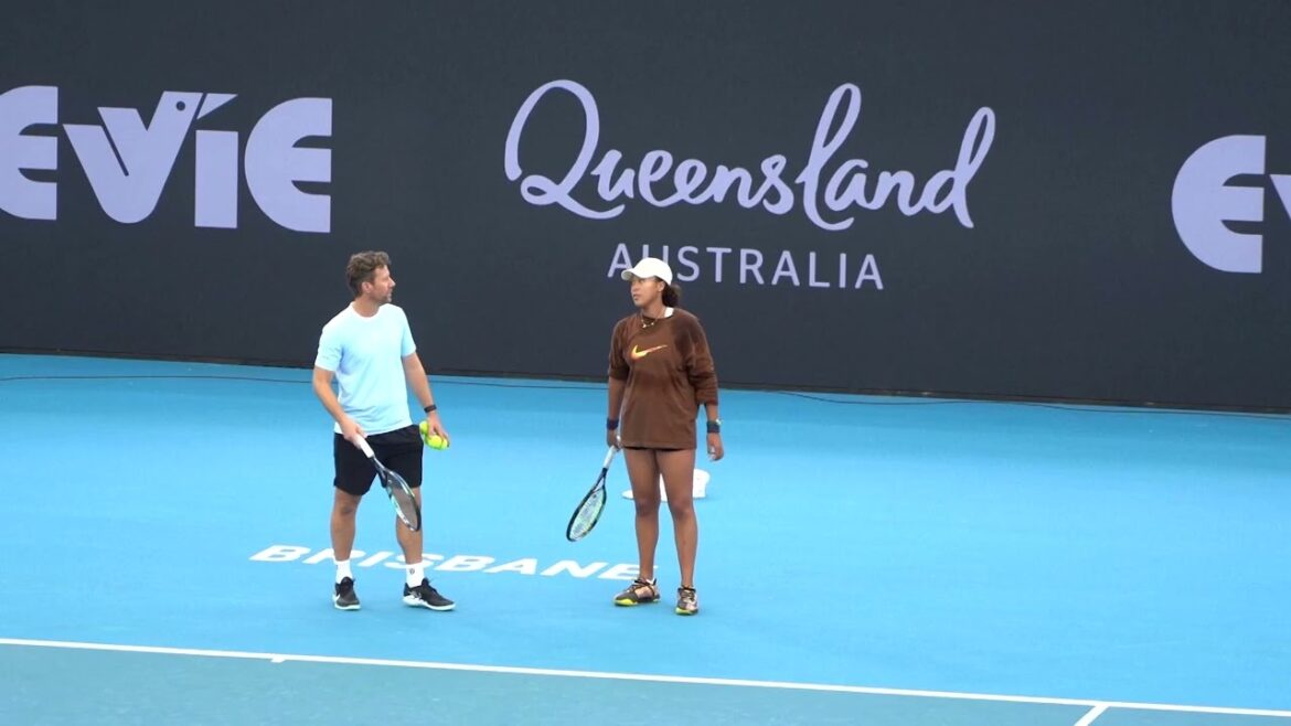 Naomi Osaka trains in Brisbane as a return to tennis nears 大坂 なおみ