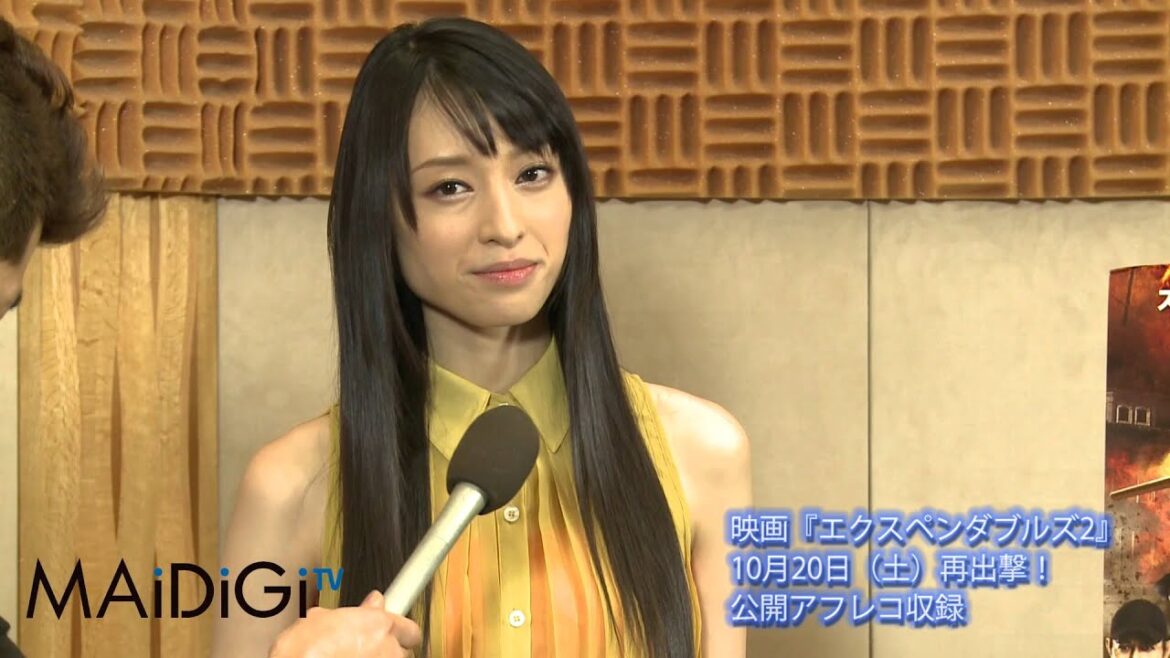 栗山千明 「エクスペンダブルズ2」公開アフレコ収録3
