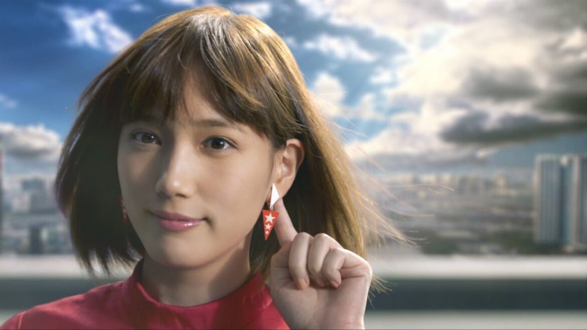 本田翼出演、スガシカオが曲を担当 田島ルーフィング新CM「屋上は問いかける」「床は問いかける」篇