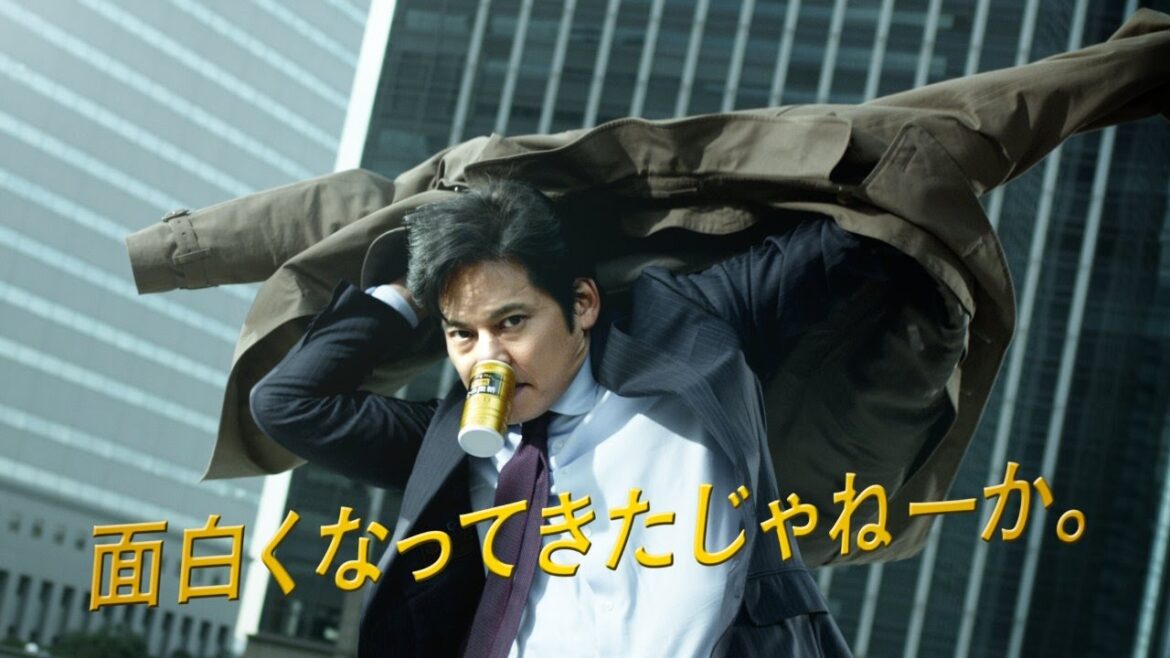 織田裕二、躍動感ある走りを披露 『ワンダ 金の微糖』新CM「走る男」編&メイキング