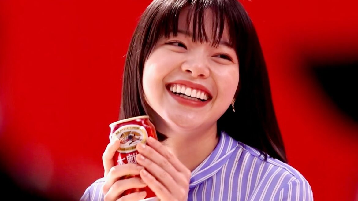 岸井ゆきの、江口洋介と弾ける笑顔で乾杯!ボクシングは継続中/本麒麟CM+インタビュー