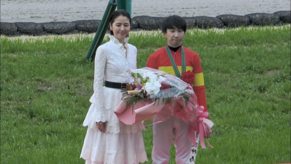 【大阪杯2024】口取り~表彰式~横山和生騎手、勝利インタビュー 現地映像 ベラジオオペラ