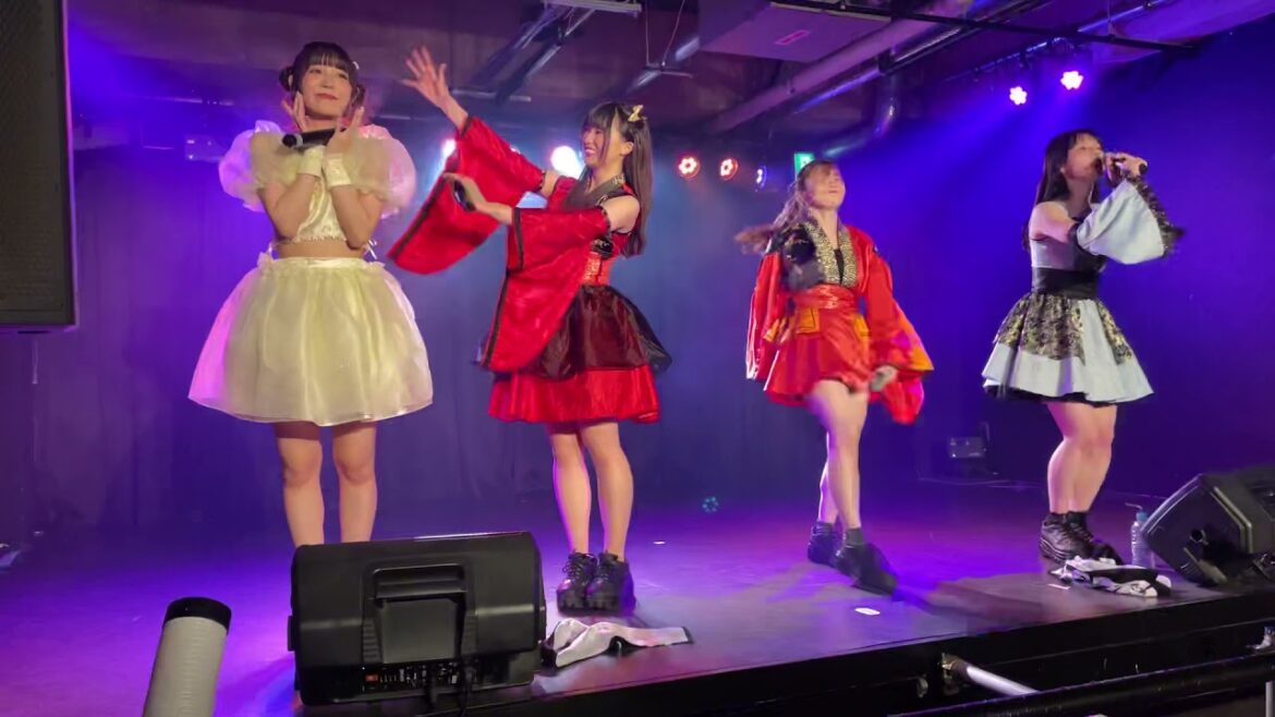 黒は着ない。「Travel Diva」2021.05.18