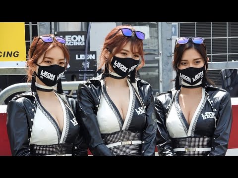 スーパーGT2021 第2戦 富士㊵ 石原未梨さん 新谷桐子さん 北川みこさん LEON RACING LADY2021 美人レースクイーン LEON PYRAMID AMG
