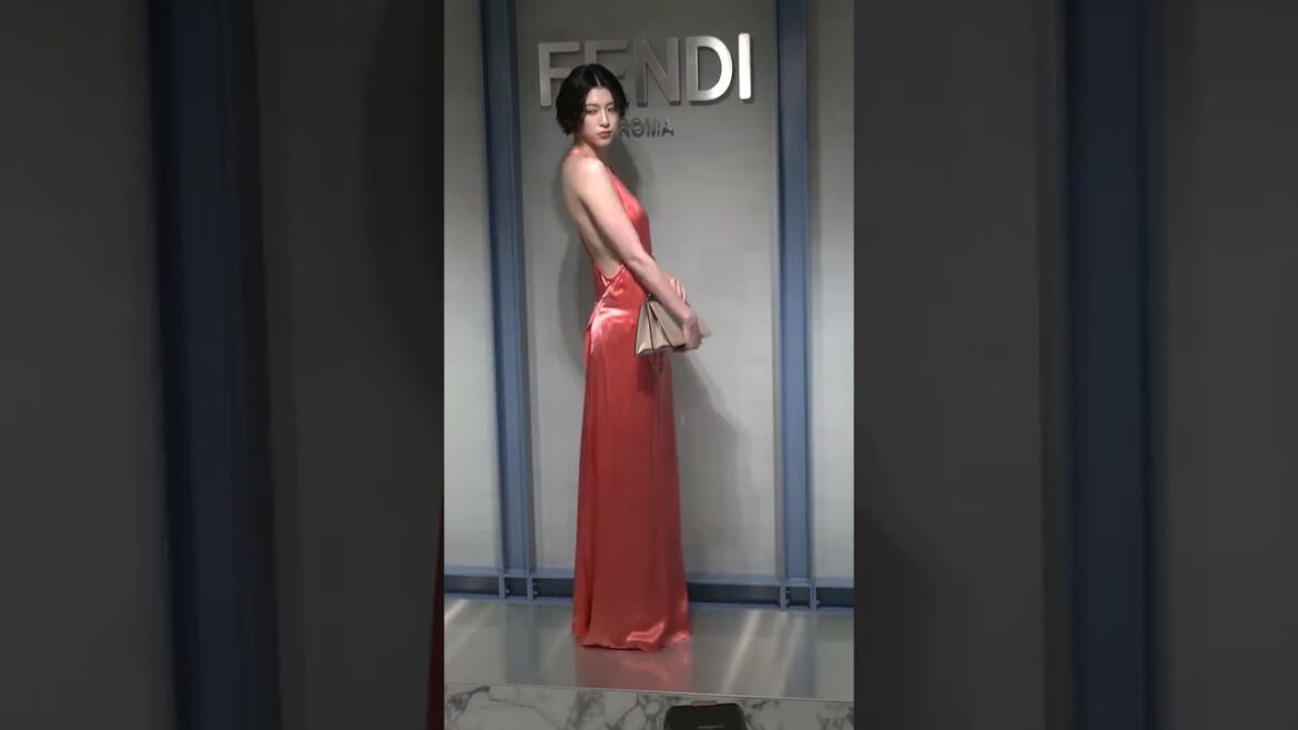 三吉彩花「パラッツォ フェンディ 表参道」オープニングカクテルイベント