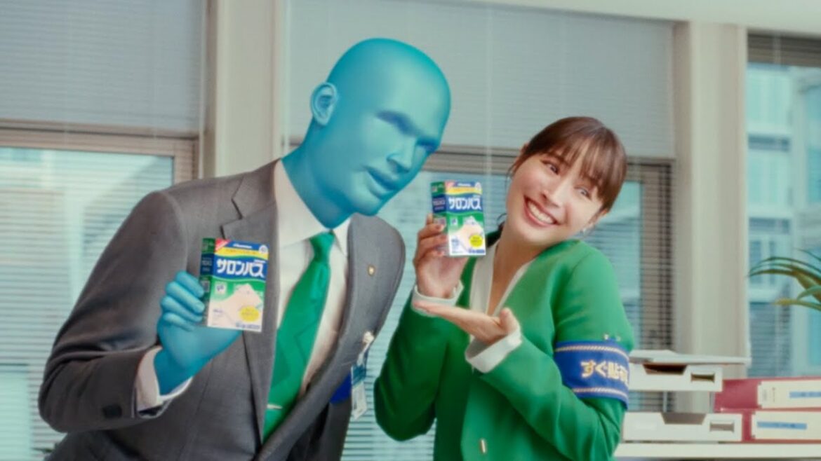 広瀬アリス、流ちょうすぎる英語の発音でドヤ顔!? サロンパス新TV-CM「すぐ貼る課 登場」篇