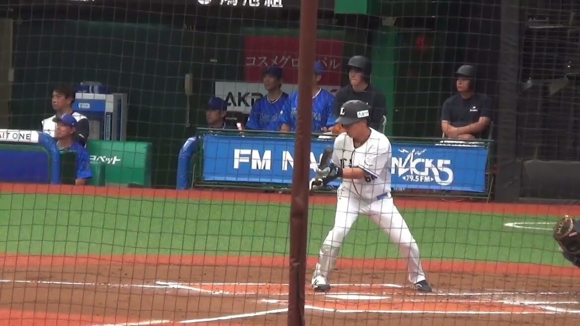 【滝澤夏央1回裏バント成功。奥村進塁】西武vsDeNA ベルーナドーム 2024/06/16