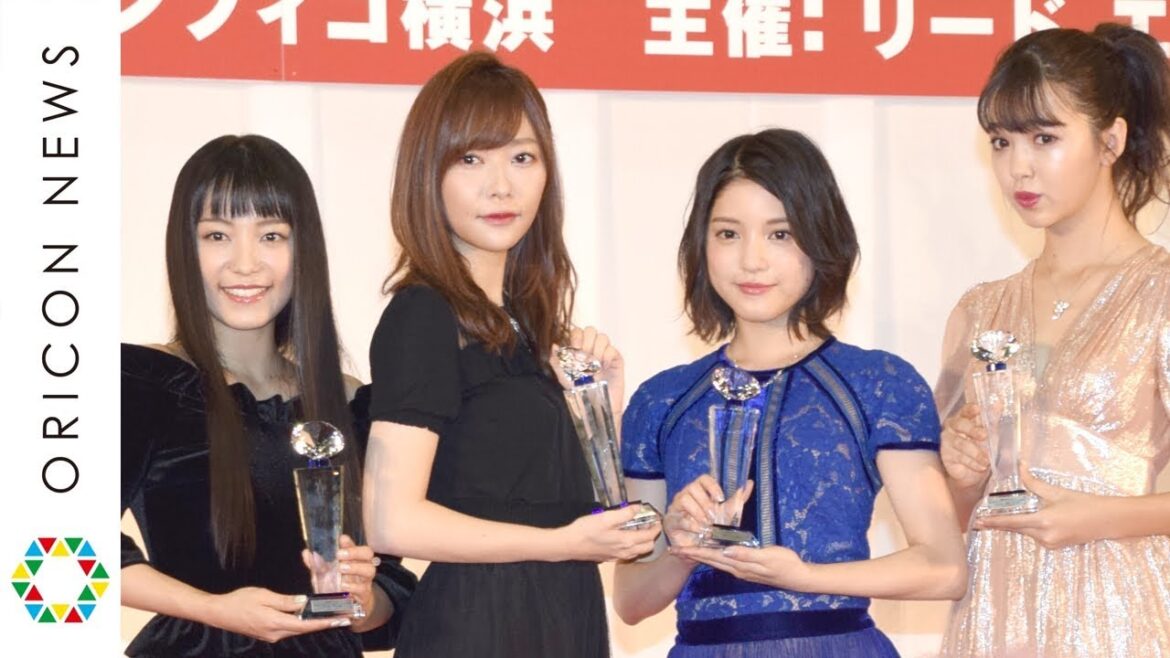 「Xmasジュエリー賞」川島海荷&miwa&ニコル&指原莉乃が受賞
