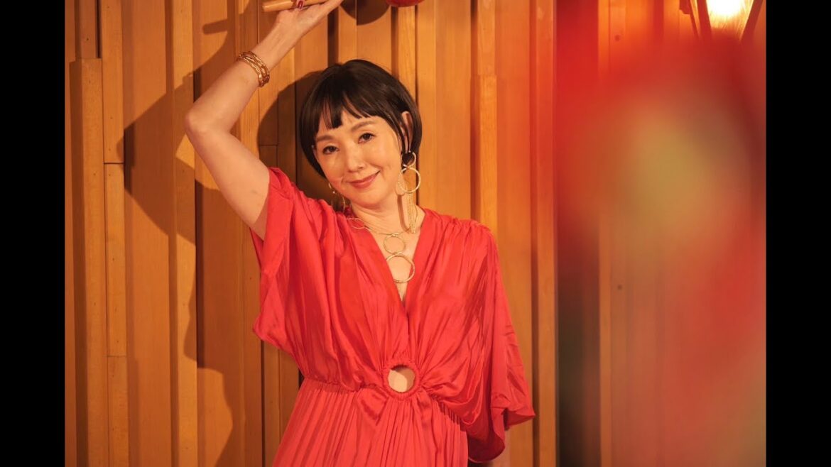 愛のジョビ・ジョバ・マンボ/とよた真帆 feat.斎藤工【Official Music Video】