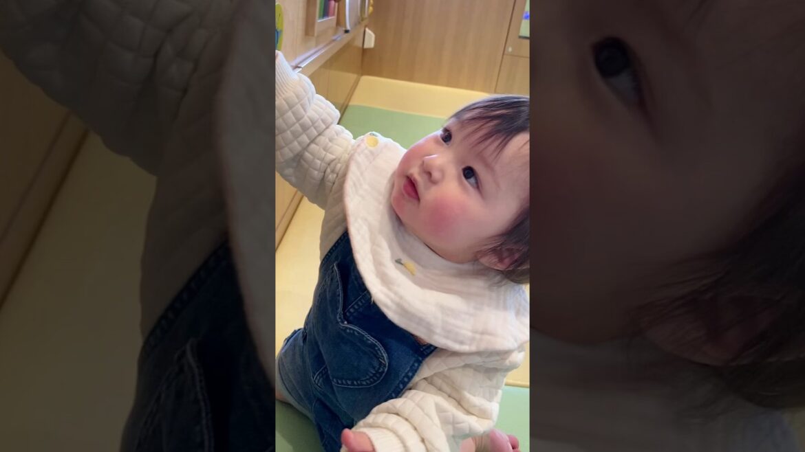 【mini vlog】パパがいなくて泣いちゃうのあちゃん👶❤️🌴#ショーツ #ショート動画 #shorts #赤ちゃんのいる生活 #赤ちゃん #成長記録 #可愛い #家族 #日常 #日常vlog