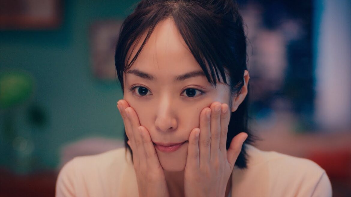 井上真央、歌声TV初披露!替え歌にのせ保湿ルーティン紹介「ラブレダブル」新CM