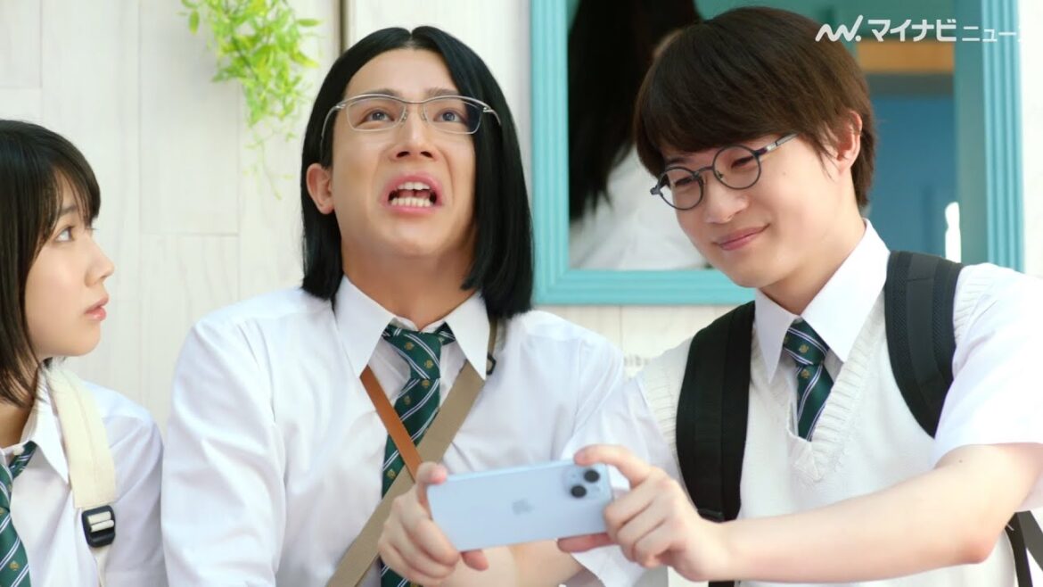神木隆之介、中川大志のハプニングを撮影し大興奮!「すごいの撮れた!」『KDDI』『意識高すぎ!高杉くん』新CM&メイキング映像公開