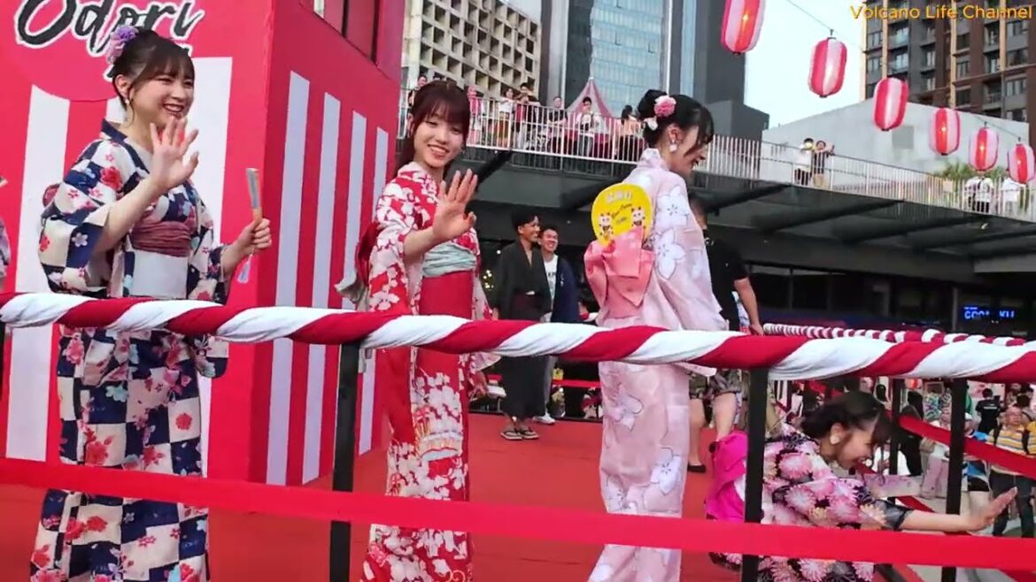 AKB48と盆踊り Bon Odori Festiva at Lalaport BBCC Malaysia 2024 盆踊り大会 #AKB48