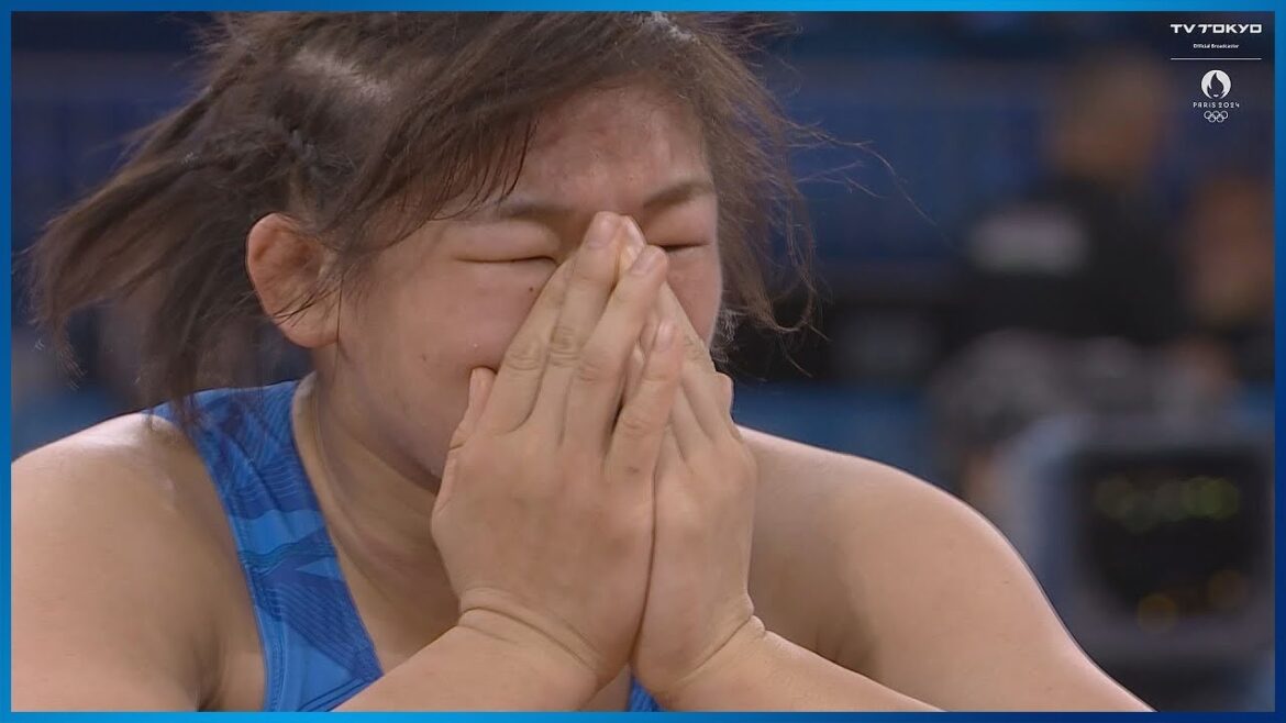 【レスリング女子】元木咲良が5点ビハインドからの劇的大逆転のフォール勝ちで決勝進出!|パリオリンピック 女子62kg級 準決勝