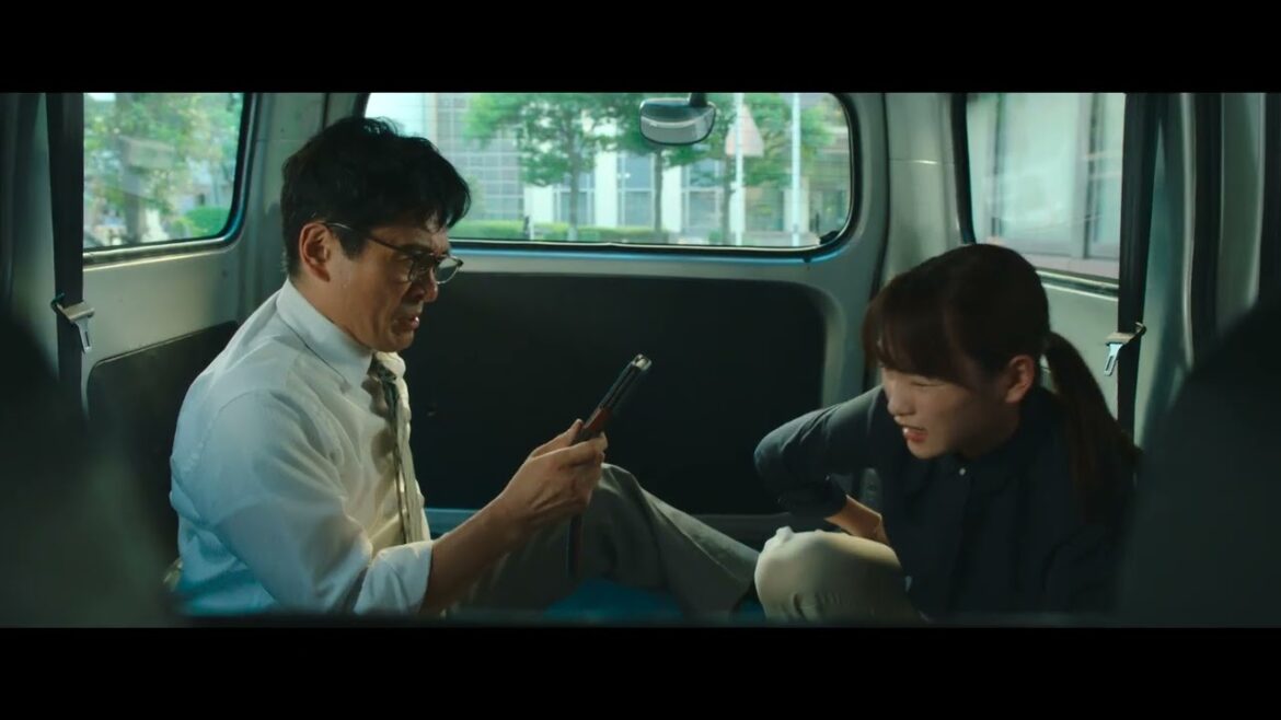 映画『アングリースクワッド 公務員と7人の詐欺師』特報
