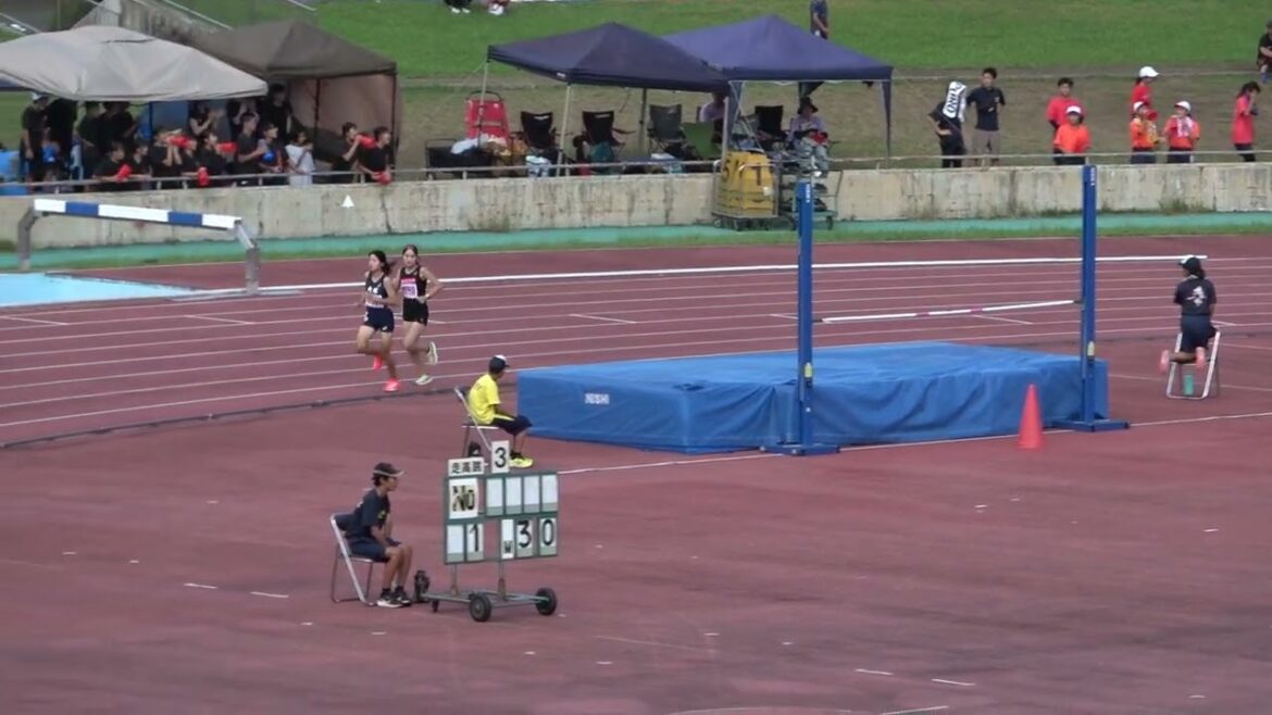 20240831145841U16宮崎大会女1000m決3組 山﨑菜々香3/宮崎(大塚中)3’13″90