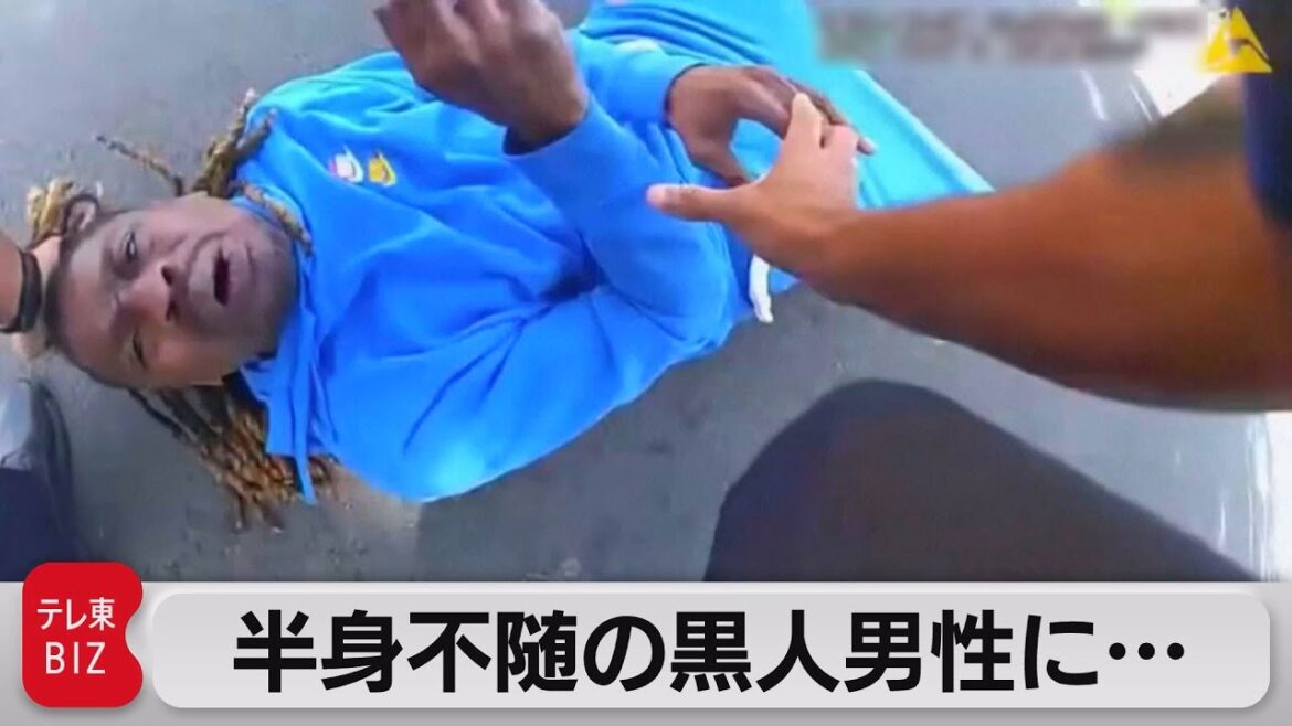 警察が黒人男性を車から引きずり出す 米オハイオ州(2021年10月12日)