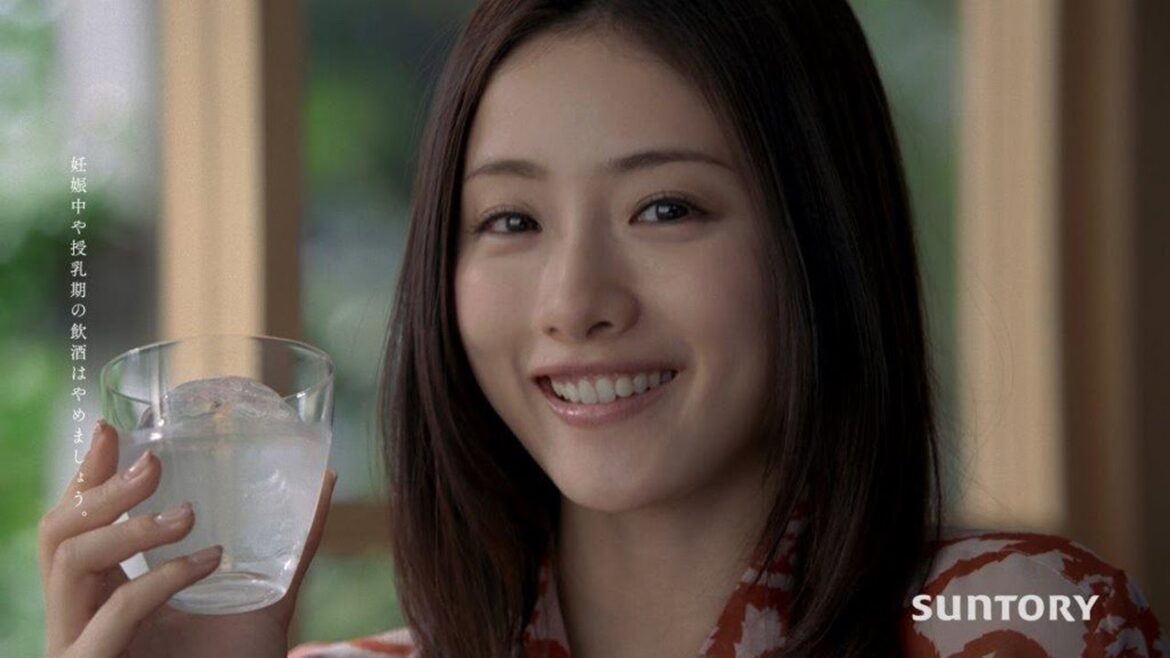 石原さとみ、可愛すぎる「すっごい」“妄想姿”披露 「ふんわり鏡月」ウェブ限定ムービー #Satomi Ishihara #Web limited movie