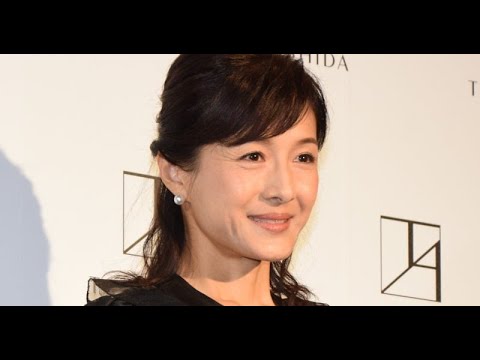 B1- 54歳・水野真紀、18歳の写真公開し「むちゃ綺麗なお姉さん」「バブル髪型」反響 1988年の家族ショット