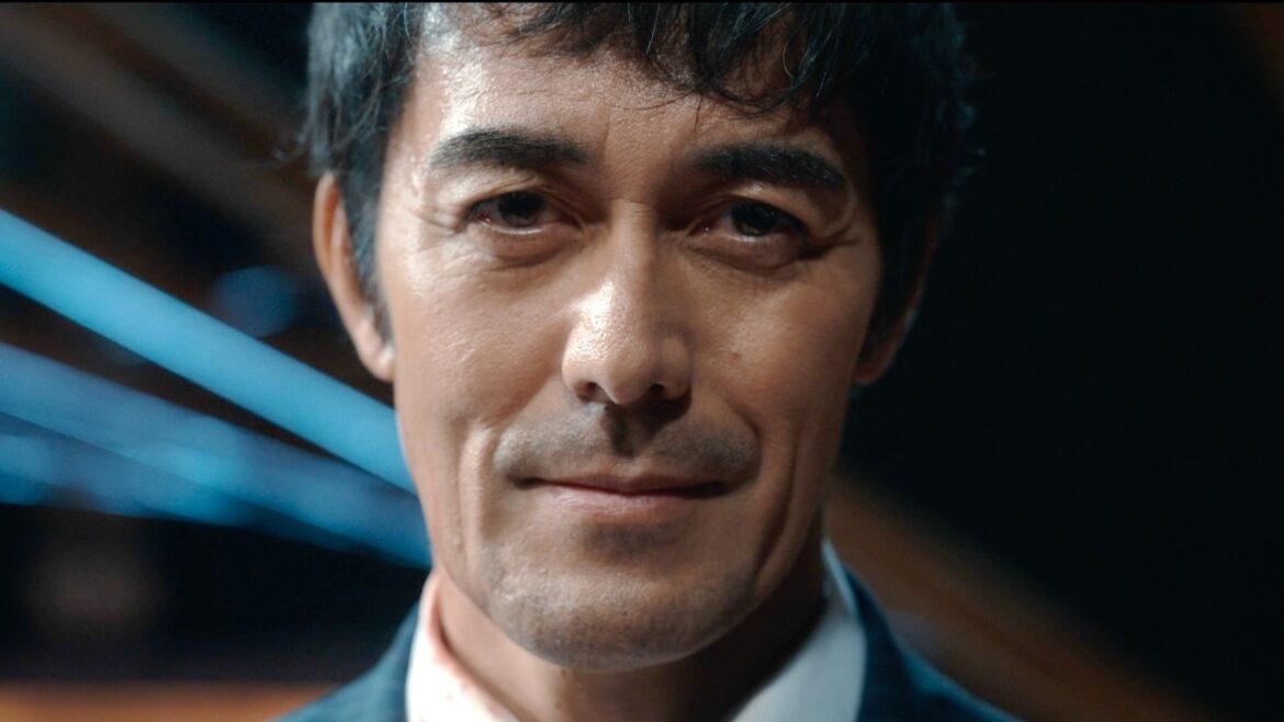 阿部寛、爆破テロ犯人と対峙する元人気キャスターに!史上最悪の生放送始まる/映画『ショウタイムセブン』特報