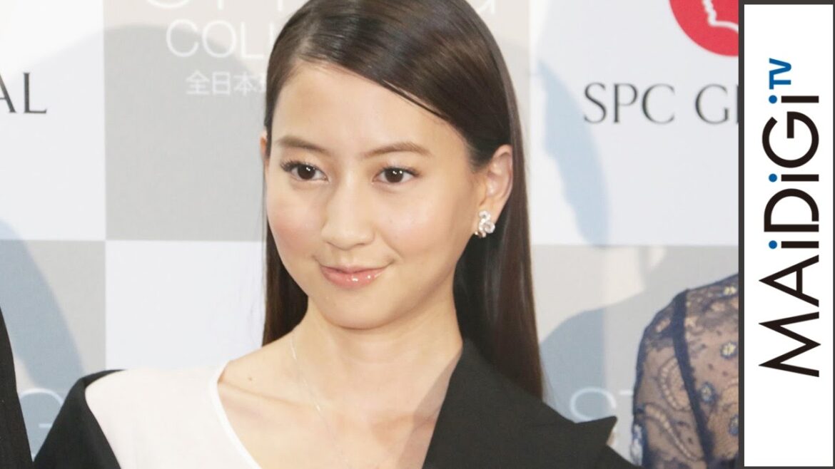 河北麻友子、おしゃれ上級者のモノトーンコーデ 30歳でベリーショートに挑戦? 「ベストスタイリングアワード2016」