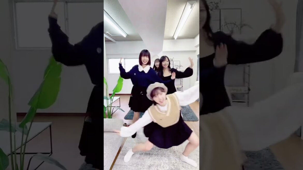 STU48 甲斐心愛 沖侑果 石田千穂 高雄さやか BOMB!(ボム!) 2023年12月号 発売中です!