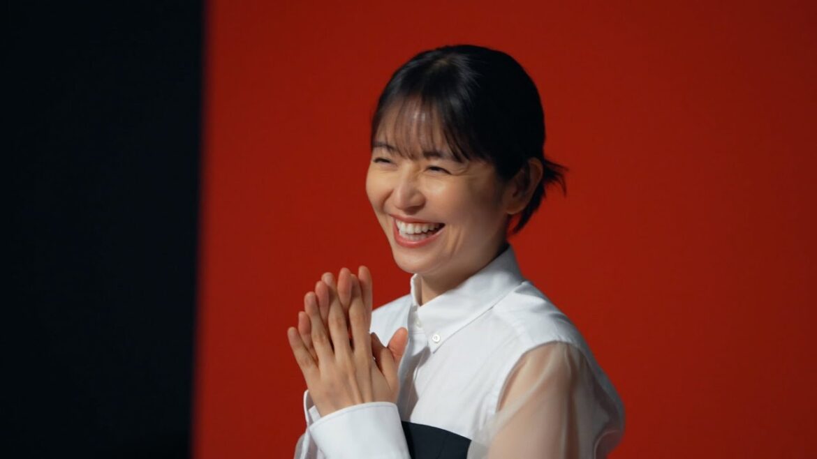 長澤まさみ、“未来のクルマ”に感激「映画の世界を見ているようで…」 BYD新CMメイキング&インタビュー