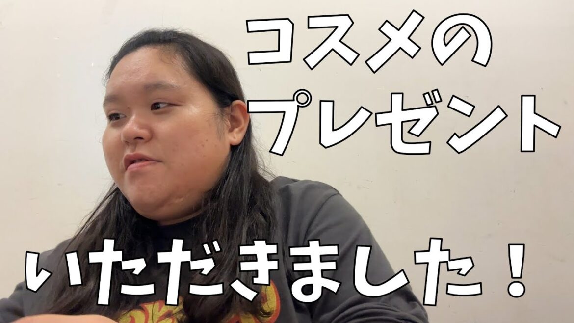 【upink エアリースムースパウダー クリア】この時期にぴったりの素敵なコスメのプレゼントをいただきました!【SABON ホリデーギフト リリー・パレス】