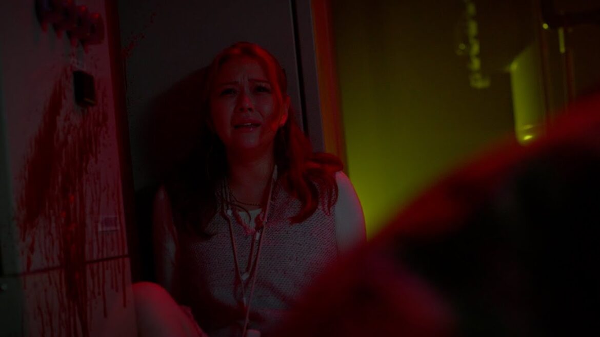 主題歌は高嶺のなでしこ!村重杏奈主演、衝撃のイニシエーション・ホラー!映画『悪鬼のウイルス』予告編