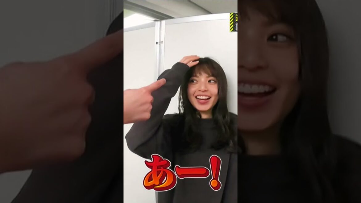 #樋口日奈 に髪を触られる飛鳥ちゃん😂