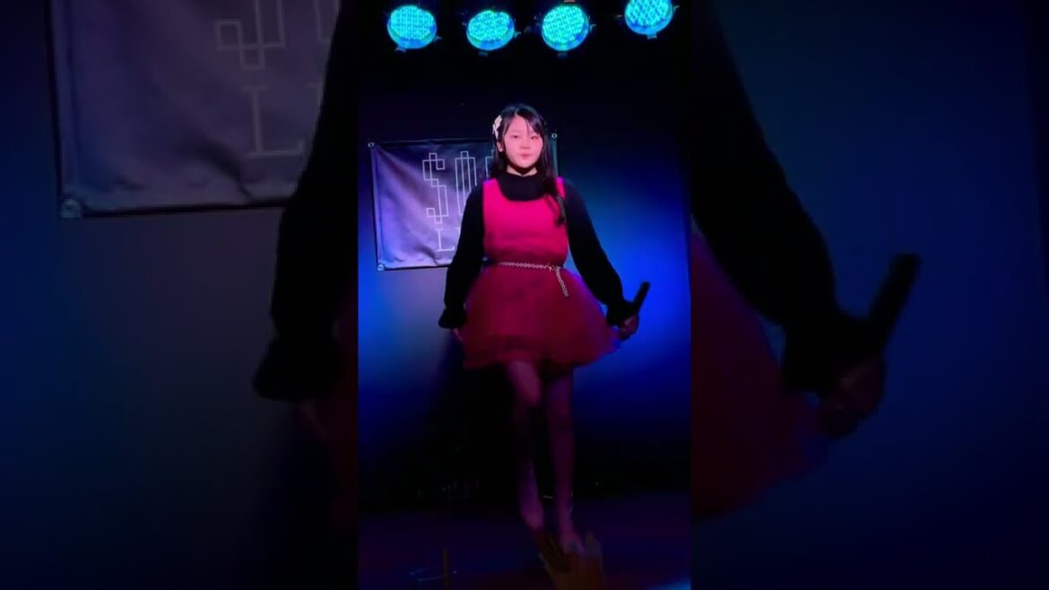 中学生JCシンガー‼️キレッキレのダンスが艶っぽくてカッコいいミライモンスター⚡️#shorts ❤️高田詩織
