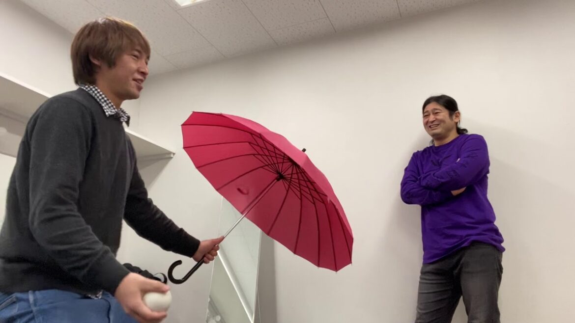 【大道芸】お正月名物、あの演芸に挑戦!松田がネタの幅を広げる為、新技の練習を始めました。意外な結果に2人共に驚きます!