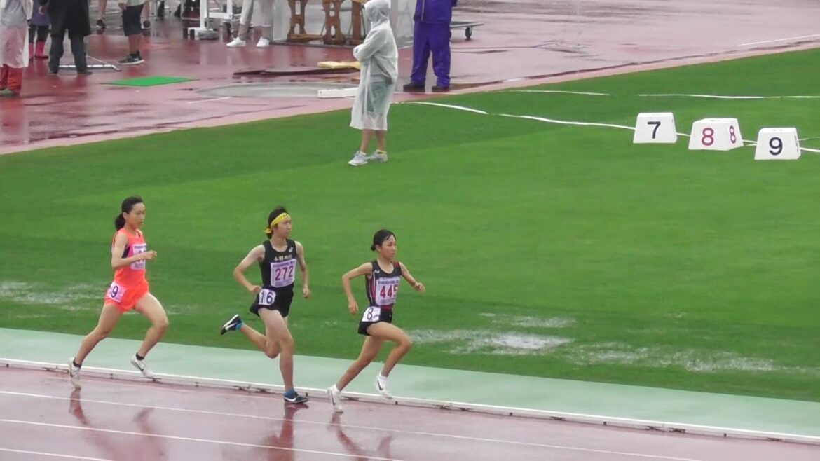 女子1500m決勝、上西彩未選手が4:32.45の大会新で2連覇!第50回北海道中学陸上。