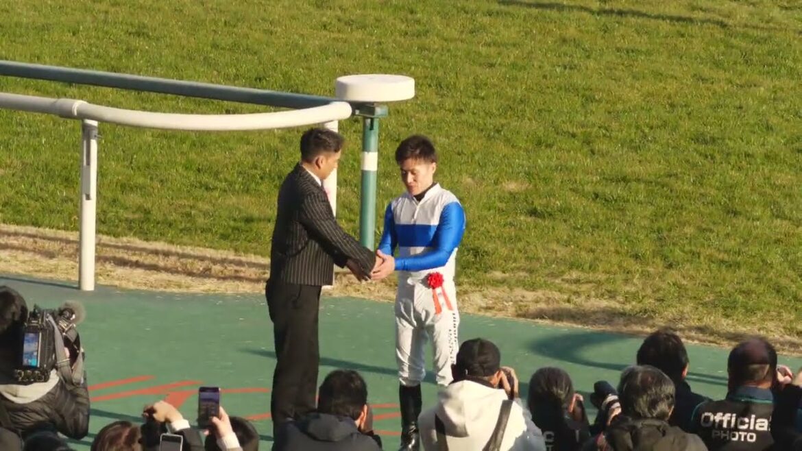 日経新春杯 2025 表彰式 プレゼンテーターに市原隼人さん