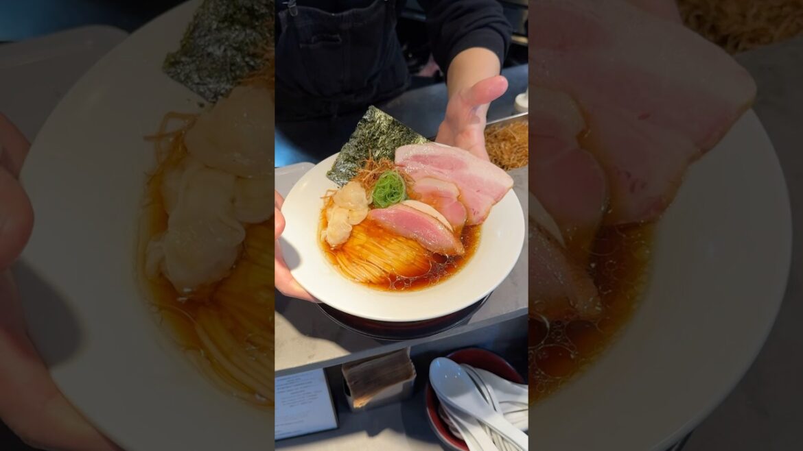 広瀬すず、川口春奈さんも絶賛した至高のラーメン!ミシュラン・ビブグルマンにも選ばれており、人生で1度食べてほしい逸品!#大好物は高カロリー #japan #ramen #asmr