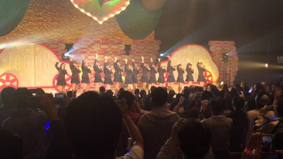 AKB48 島根ツアー 島根県芸術絵ツアー グラントワ 君は今までどこにいた?チーム8 縁結び祭り