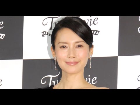 B1- 中谷美紀、12歳の継娘と2人旅を満喫「Jさん大きくなったね!」「シルエットが美紀さんにそっくり」
