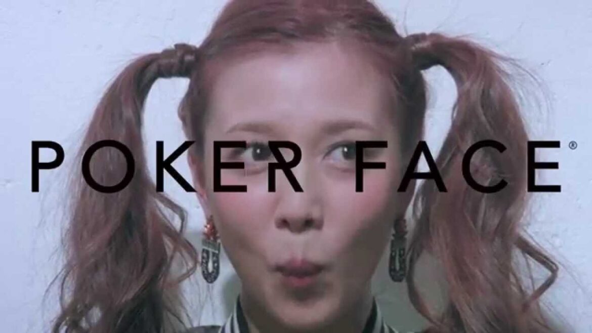 “What does she do?” – 丸高愛実 – Manami Marutaka by POKER FACE