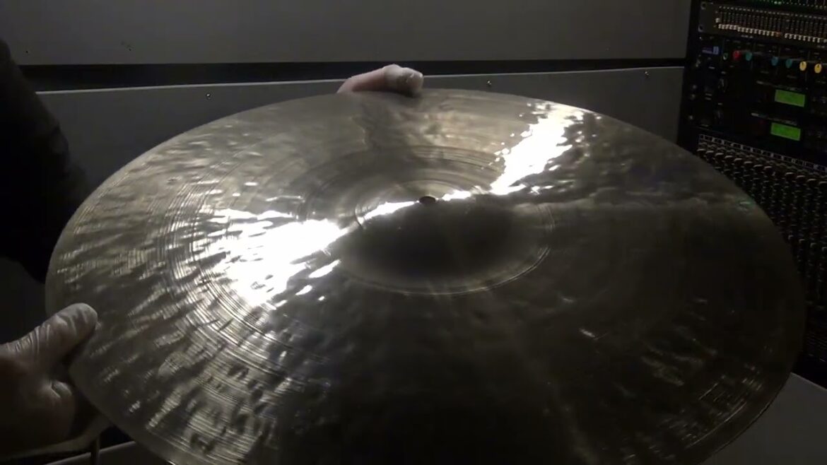 「シンバルのストラディバリウス」【Vintage K Zildjian Istanbul】(20″)2,237g/New Stamp(外観編)2025/2-28
