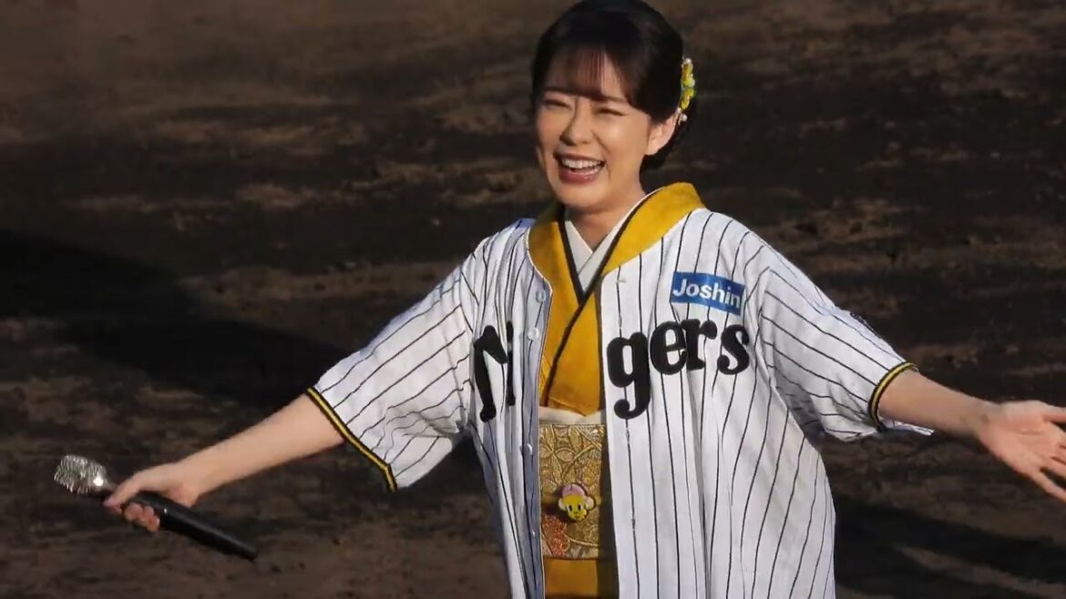 丘みどり 六甲おろしを観客とともに熱唱 SGLスタジアム尼崎 こけら落とし 阪神vs広島 2025年春季教育リーグ