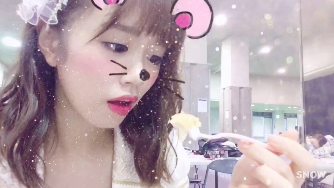 ロールケーキは~、うんまっ♪