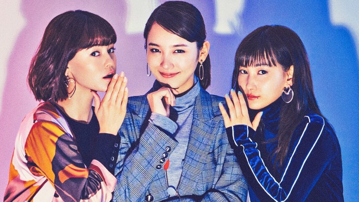 飯豊まりえ、emma&佐藤千亜妃と“オシャレすぎる復讐劇” 映画「CAST:」メーキング&インタビューが公開