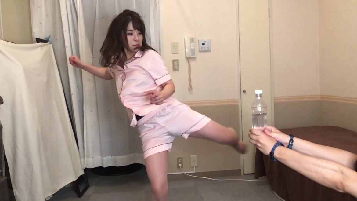 【スロー】れいかちゃんのボトルキャップチャレンジ・やってみた企画 Bottle Cap Challenge