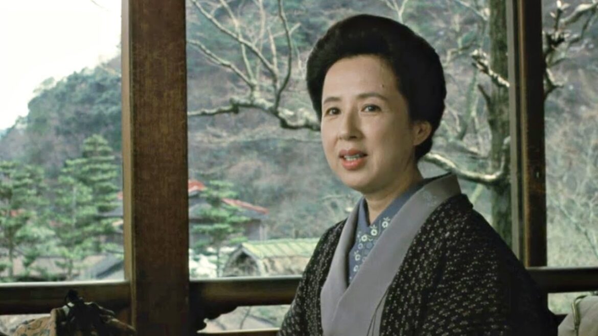 【感動必至 】『ハチ公物語』(1987年)は、飼主が亡くなってからも渋谷駅で主人を待ち続けた忠犬ハチ公の実話。原作・脚本は「映画女優」の新藤兼人、監督は「旅路 村でいちばんの首吊りの木」の神山征二郎
