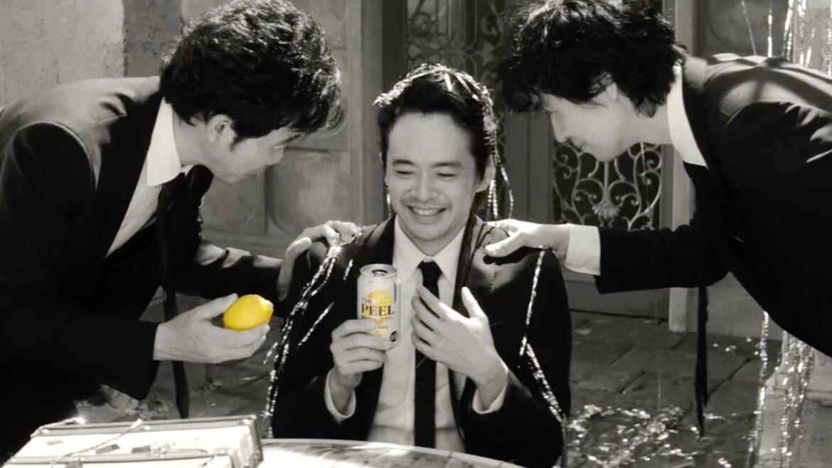 大泉洋&斎藤工、池松壮亮の大人の仲間入り祝う!シェフぶりも発揮/サントリー「THE PEEL(ザ ピール)〈レモン〉」CM+インタビュー+メイキング