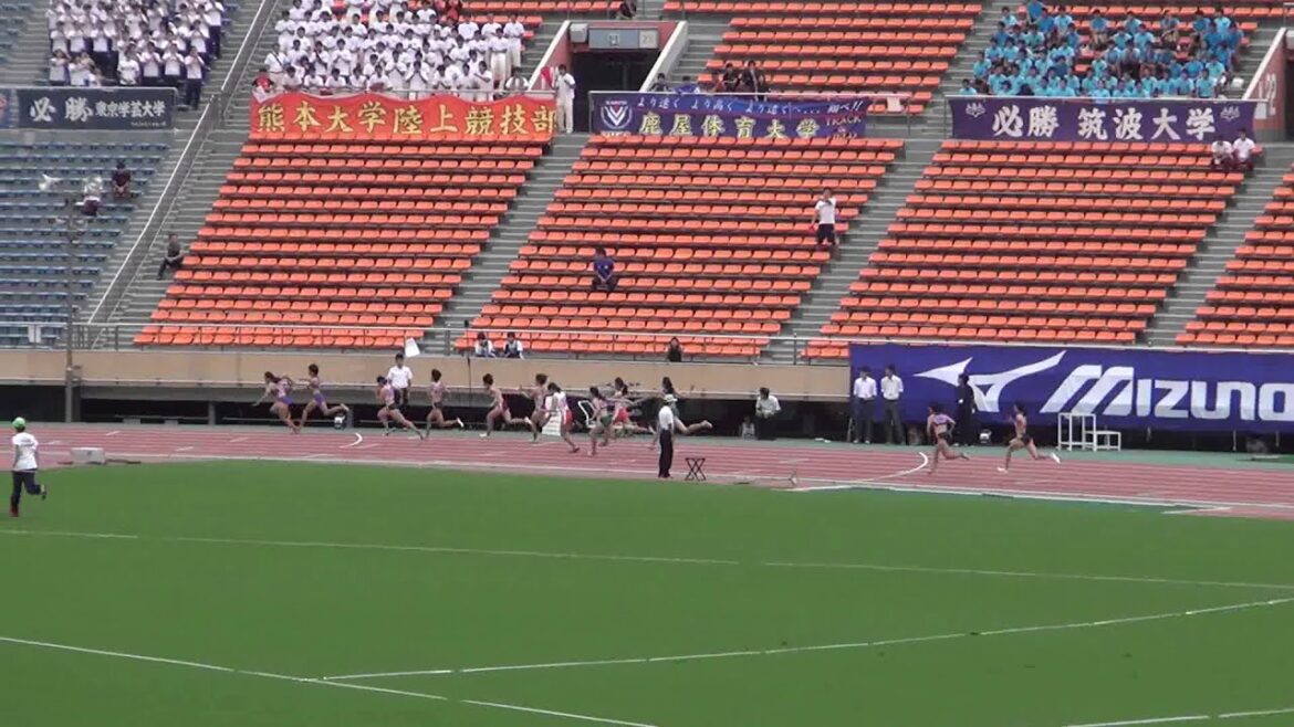 2013日本インカレ女子4×100m予選4組 青学大(島田 土岐 鳥原 藤森)45.67 Aoyama Gakuin University1st