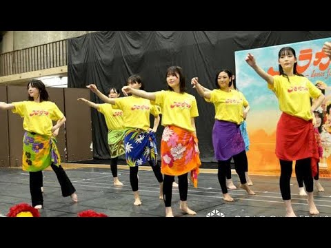 丹生明里・木崎ゆりあ・菅原りこ、息ピッタリなフラダンス披露 元坂道・48グループのアイドルたちが夢の共演// ari green