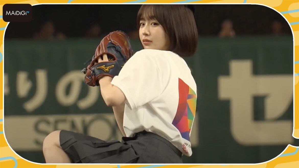 なえなの、キュートなミニスカ姿で始球式 映画「見える子ちゃん」もアピール