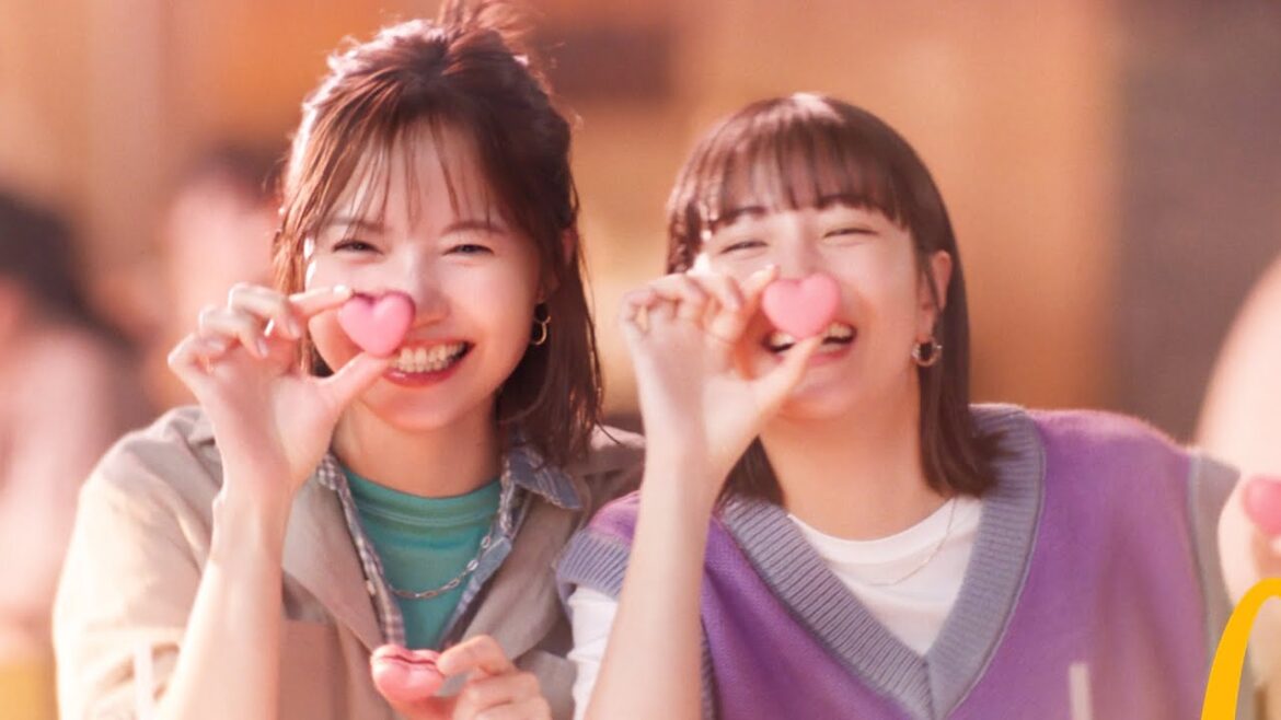 広瀬すず&宮﨑あおい“姉妹”がPUFFY「これが私の生きる道」替え歌を披露! マックカフェ新TVCM「寄り道マック 夕方のピーチ」篇