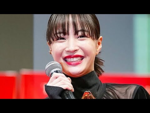 広瀬すず 「ドキドキしている」冠ラジオが初の生放送で大興奮「いえーい!めんそーれ!」// ari green